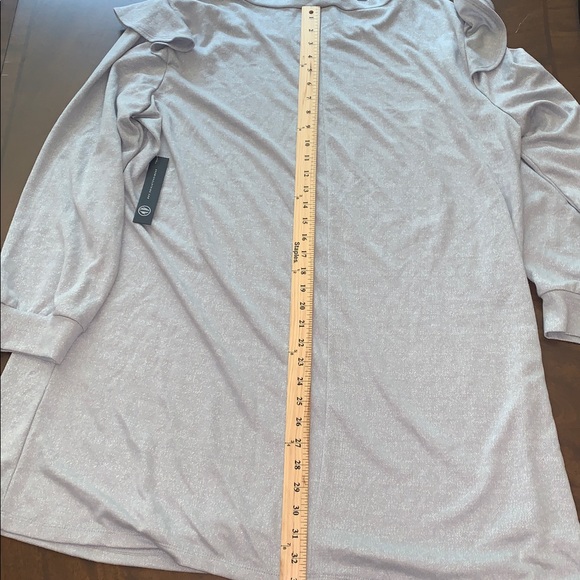 🎅 AS U WISH Silver Ruffle Shoulder Tunic NWT 3X - Picture 10 of 12